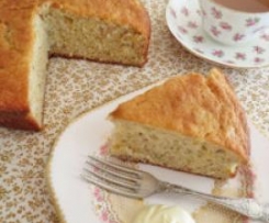 EASY BANANA CAKE