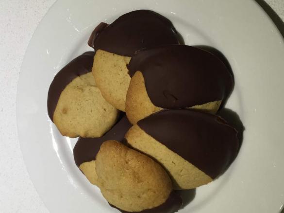 Sugar Free Gluten Free Choc Chip Cookies