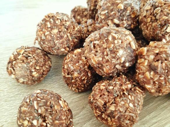 Choc Banana Oat Energy Balls