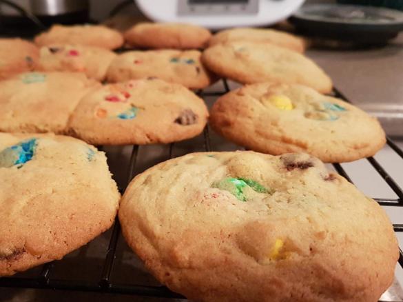 M&M Biscuits