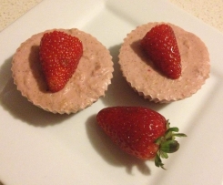 Raw Strawberry Mini Cheesecakes (Dairy, Gluten and Refined Sugar Free) 