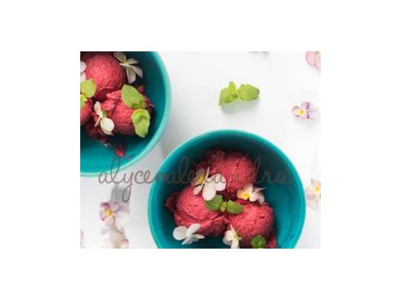 Raspberry Meringue Ice Cream