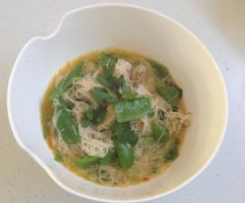 Lemon Grass & Chilli Soup with Vermicelli Noodles and Chicken
