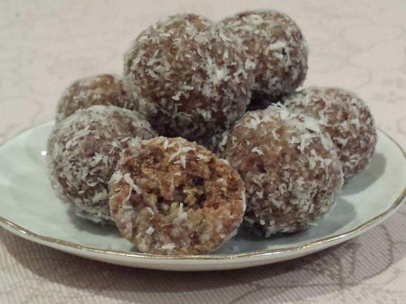 Coconut Balls of Goodness