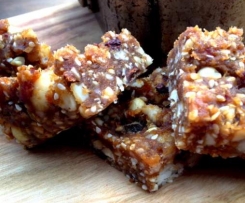 Fudgey Sesame Nut Bars