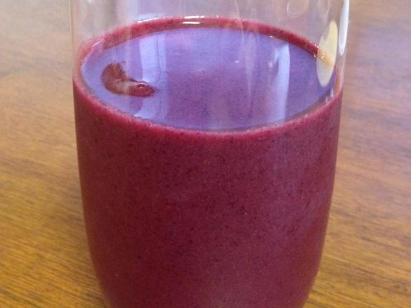 Berry Green Smoothie