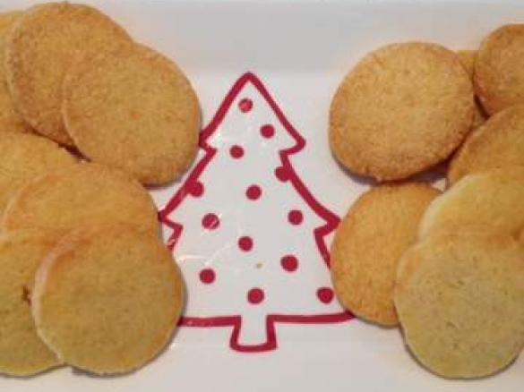 Christmas Cheese Biscuits