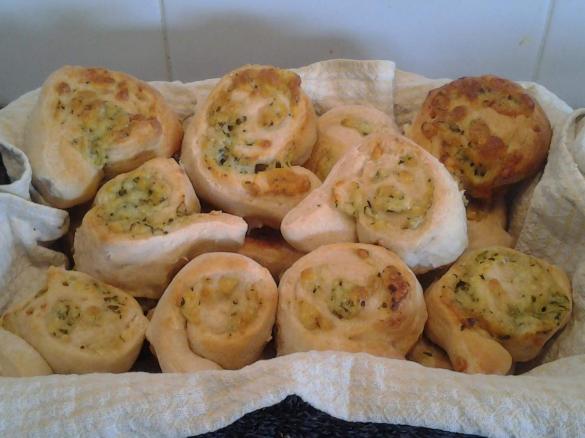 Triple Cheese, Herb and Garlic Scrolls