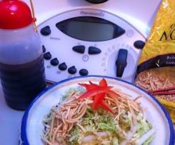 Oriental fried noodle salad