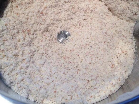 Janine's Paleo "Breadcrumbs" - Thermie and Friends