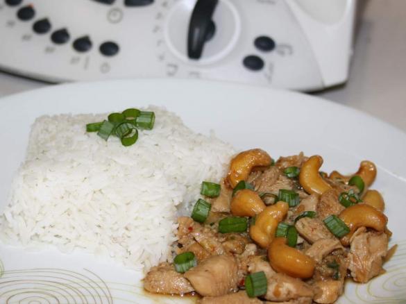 Chicken and Cashews - Thai Style