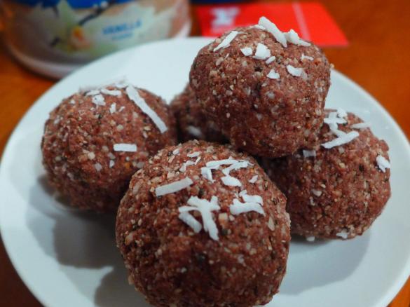 Cacao and Chia Protein Balls