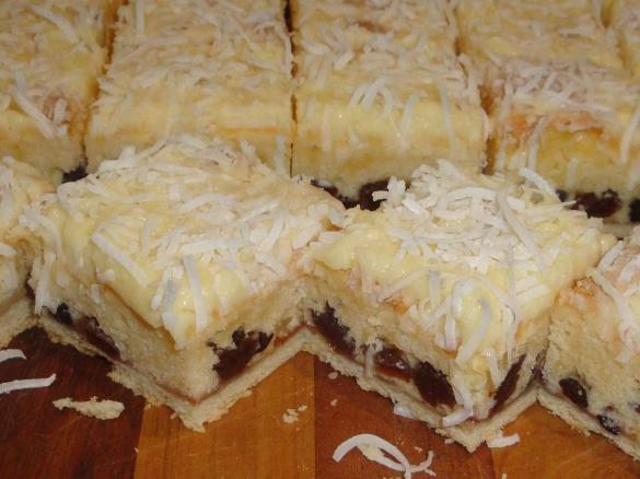 Loch Katrine Cake (layered slice)