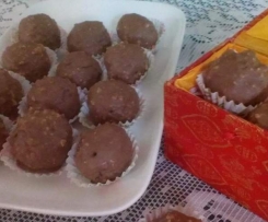 FERRERO ROCHER BALLS