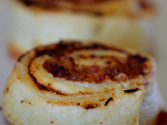 Hawaiian Pizza Pinwheels