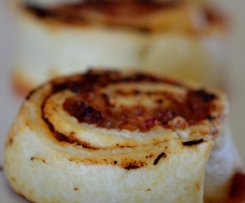Hawaiian Pizza Pinwheels