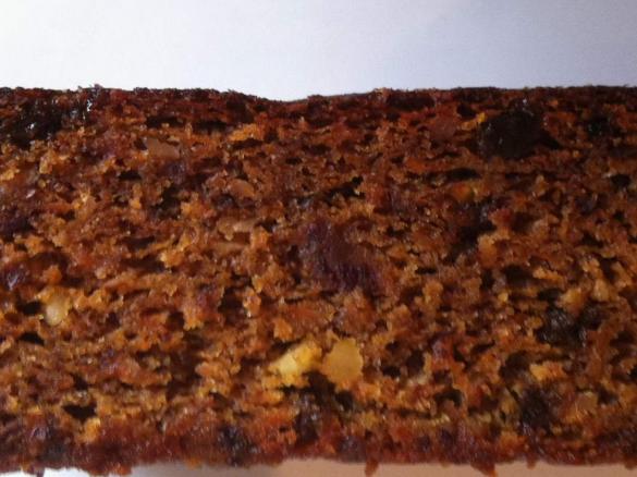Healthy Banana, carrot and nut cake