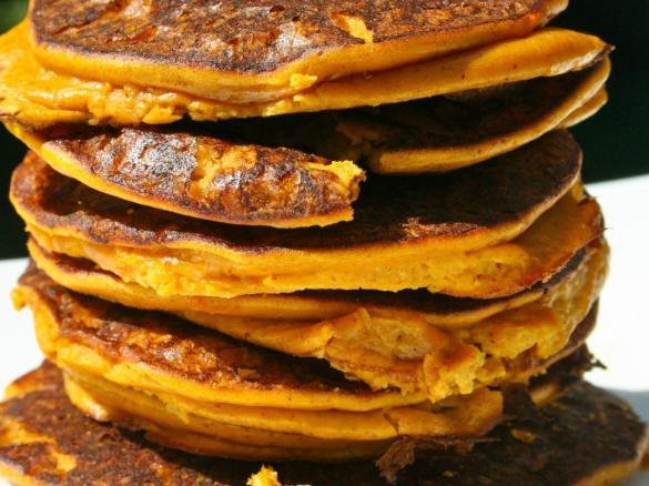 Breakfast  Pikelets - 2 Ingredients (Paleo, vegetarian, dairy-free, gluten-free)