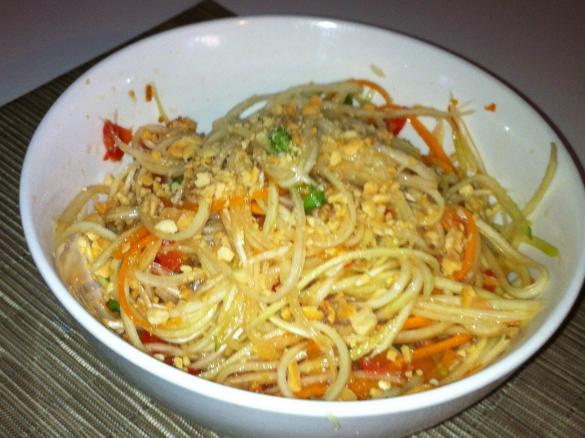 Green papaya salad