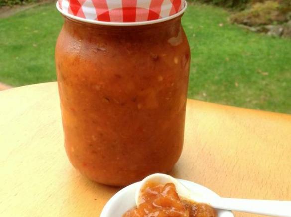 EASY Apricot and Peach/Nectarine Chutney (South African)