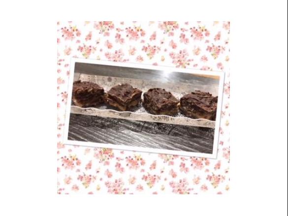 Chocolate crackle Caramel slice