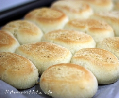 Pandesal (Filipino sweet bread rolls)