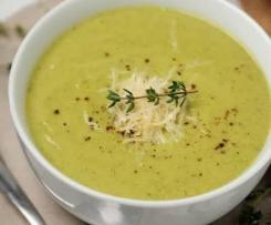 Spicy zucchini soup