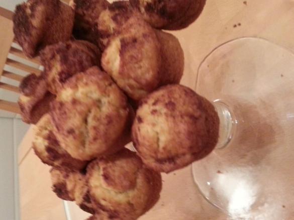 Too Easy Apple and Cinnamon Muffins