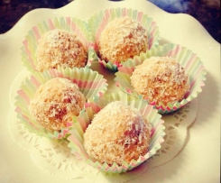 Strawberry coconut almond Amazeballs