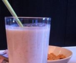 Banana Muesli Breakfast Smoothie