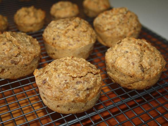 Kids Apple and Date Muffins