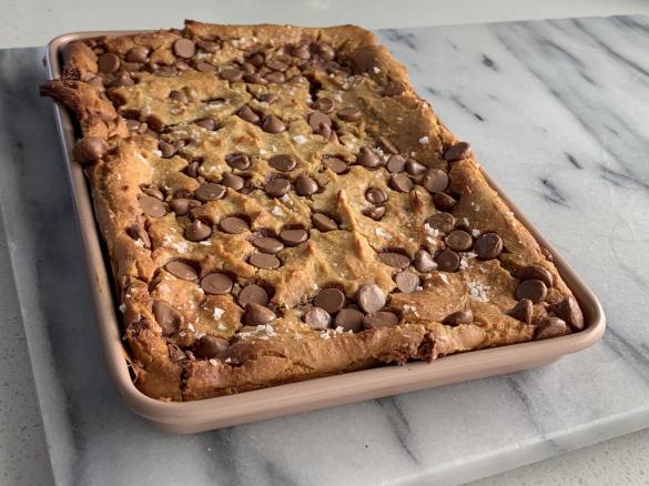 Healthy Peanut Butter and Chocolate Blondies