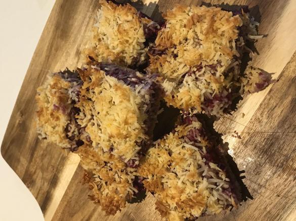 Sugar free berry and coconut slice