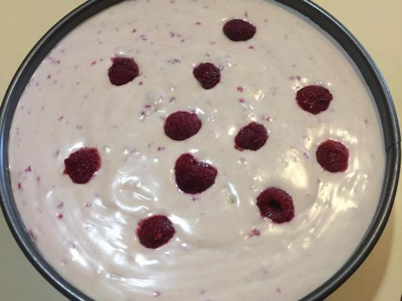 No bake Raspberry and white chocolate cheesecake