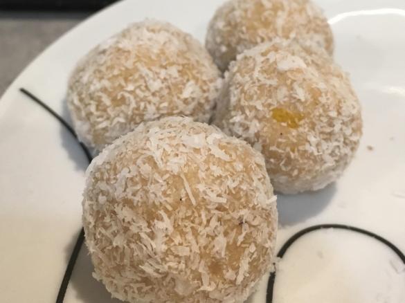 Raw Lemon Protein Ball