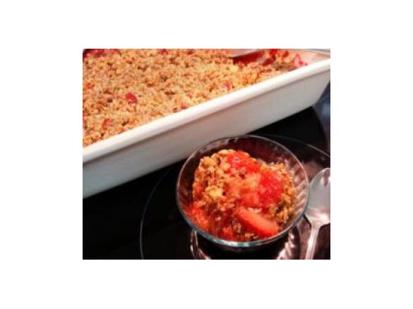 Strawberry and Rhubarb Crumble