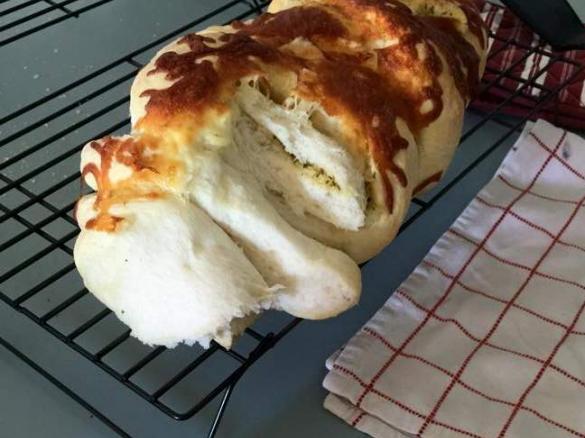 Garlic & Herb Pull Apart Bread