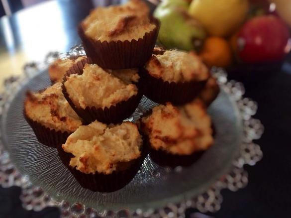 Pineapple and Coconut Muffns