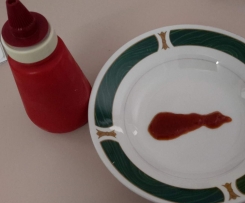 "Heinz" tomato sauce