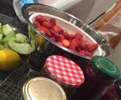 Strawberry, apple & lemon jam