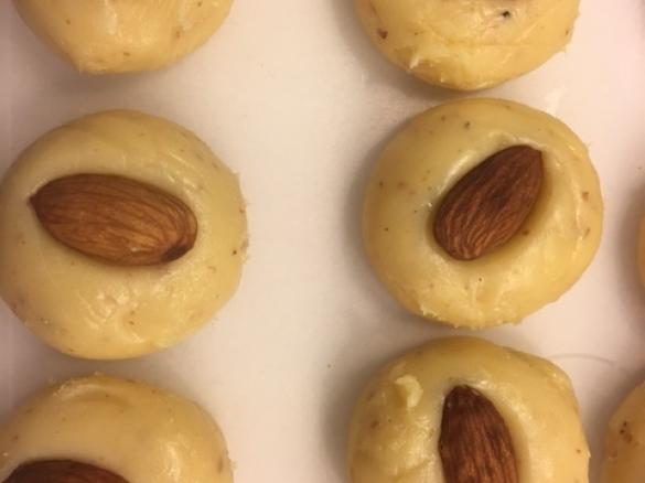 Milk Peda (Doodh Peda)