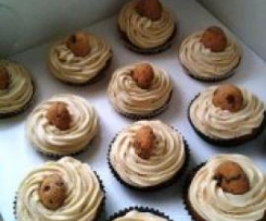 Chocolate Chip Cookie Dough Cupcakes