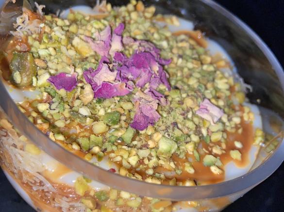 Cream and caramel Kunfa cups.