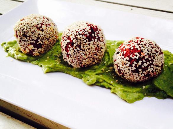 Beetroot and Blackbean Balls 