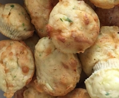 Cheesy Bacon, zucchini mini muffins 