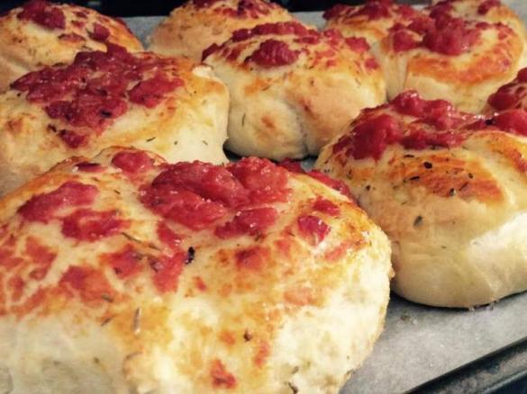 Delicious Ook Ook Rolls