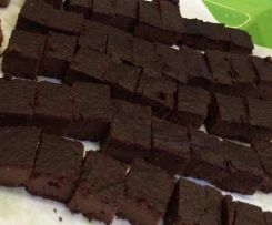 Flourless Sugar-Free Dark Chocolate Cherry Brownies