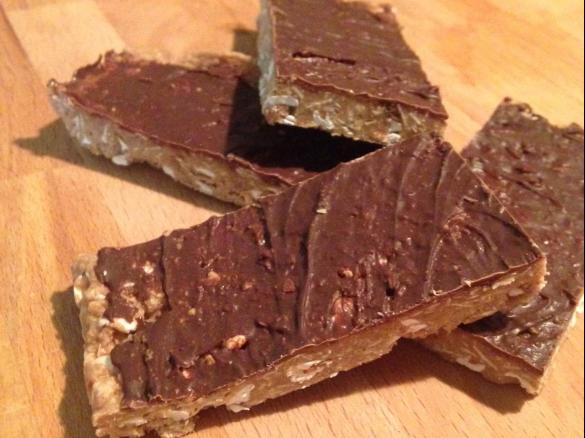Chocolate Peanut Butter Protein Slice - RECIPE COURTESY OF 28bysamwood.com