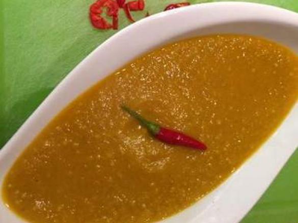 Carrot, Ginger, Garlic, Chilli, Quinoa & Coriander Soup