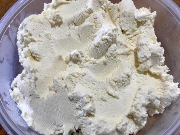 Cheat's Cream cheese (Philly cheese substitute)